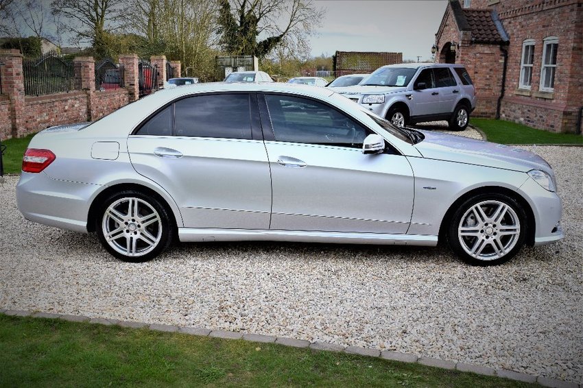 MERCEDES-BENZ E CLASS