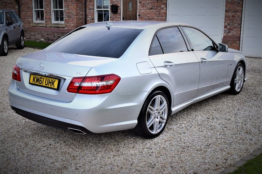 View MERCEDES-BENZ E CLASS E350 CDI BLUEEFFICIENCY S-S SPORT