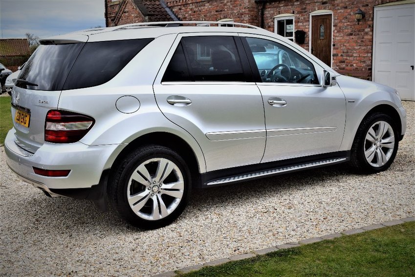 View MERCEDES-BENZ M CLASS ML350 CDI BLUEEFFICIENCY SPORT