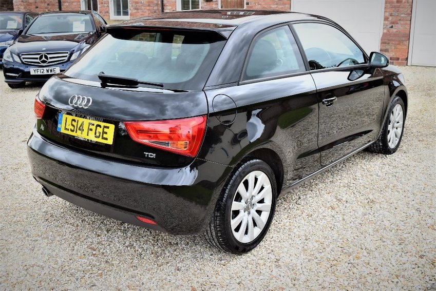 View AUDI A1 TDI SPORT