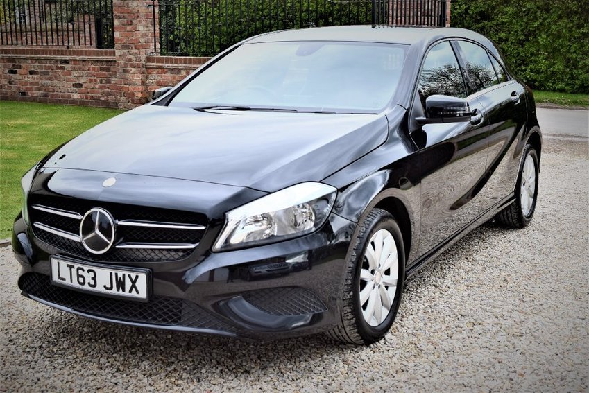 View MERCEDES-BENZ A CLASS A180 CDI BLUEEFFICIENCY SE