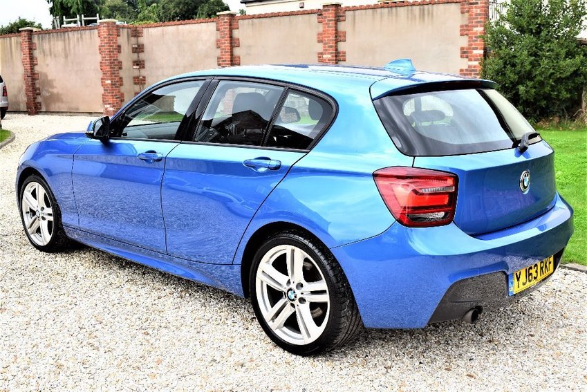 BMW 1 SERIES