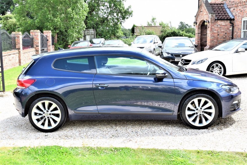View VOLKSWAGEN SCIROCCO GT TDI