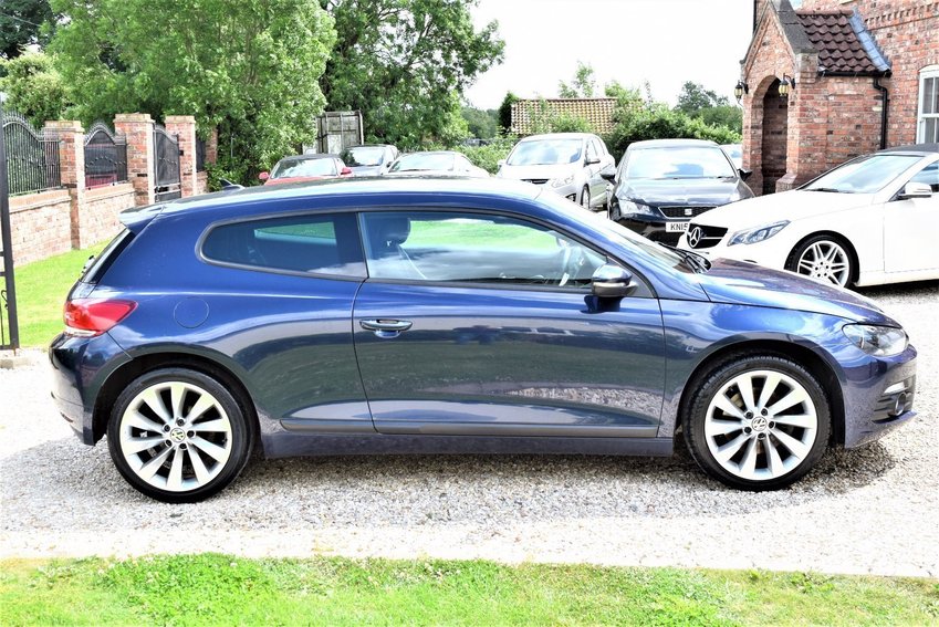 View VOLKSWAGEN SCIROCCO GT TDI