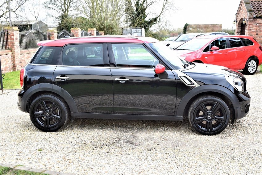 View MINI COUNTRYMAN Start-Stop Cooper S Chili Pack