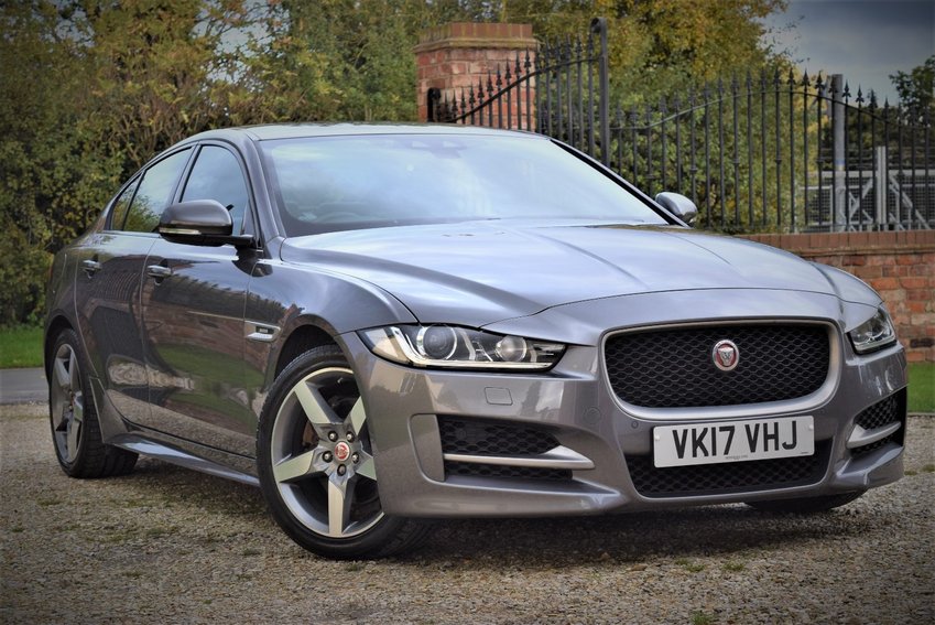 JAGUAR XE