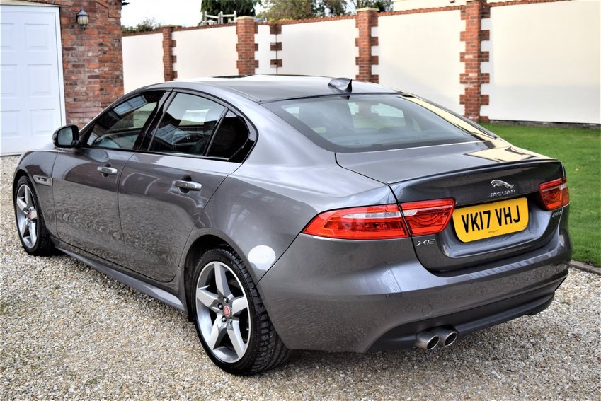 JAGUAR XE