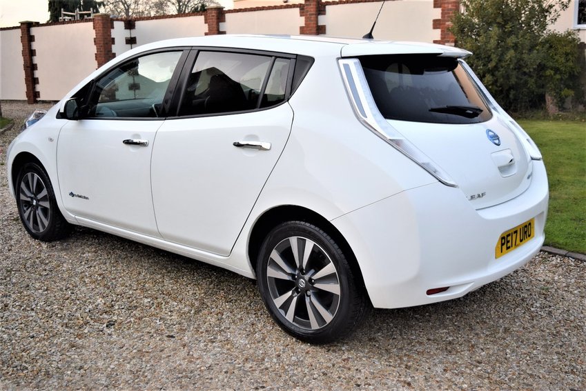 View NISSAN LEAF 30kWh Auto Tekna