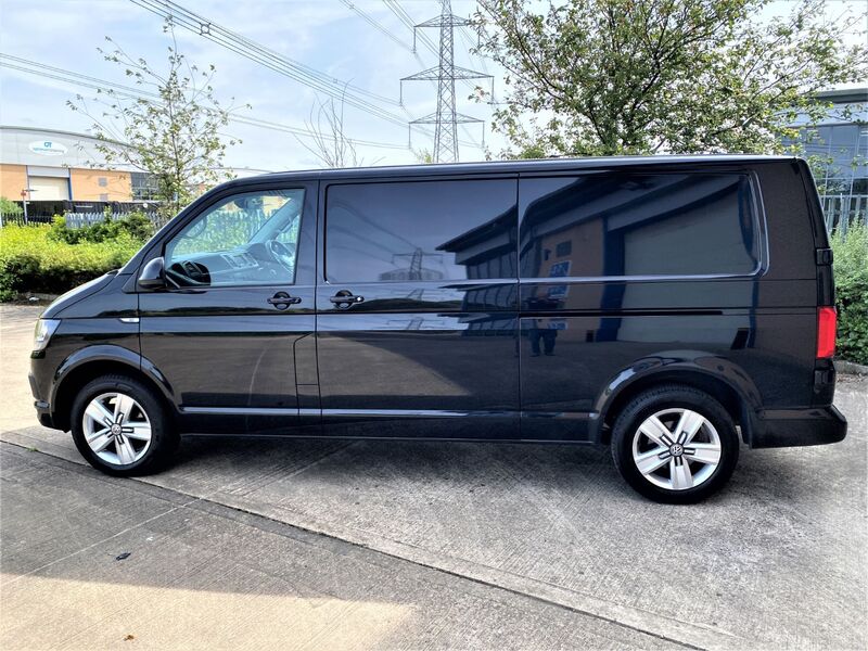 View VOLKSWAGEN TRANSPORTER T32 TDI PV HIGHLINE BMT