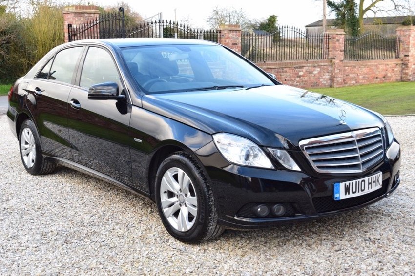 View MERCEDES-BENZ E CLASS E220 CDI BlueEFFICIENCY SE dr