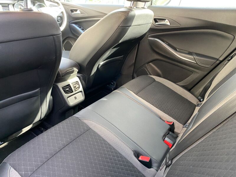 VAUXHALL GRANDLAND X