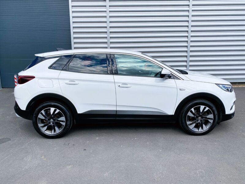 VAUXHALL GRANDLAND X