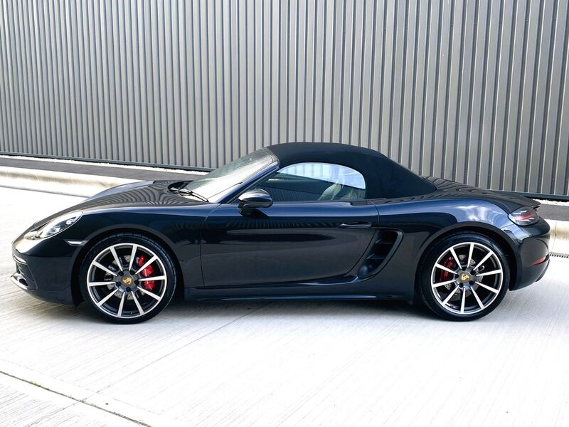 View PORSCHE 718 BOXSTER S PDK